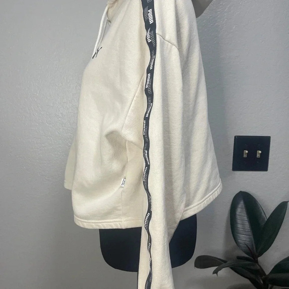 Puma Cropped Hoodie Size Large - Picture 5 of 7